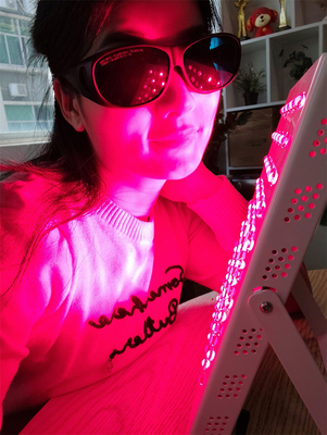 400W Led Przenośny Urządzenie Terapii Czerwonym Światłem Stand, Panel Terapii Światłem do łagodzenia bólu